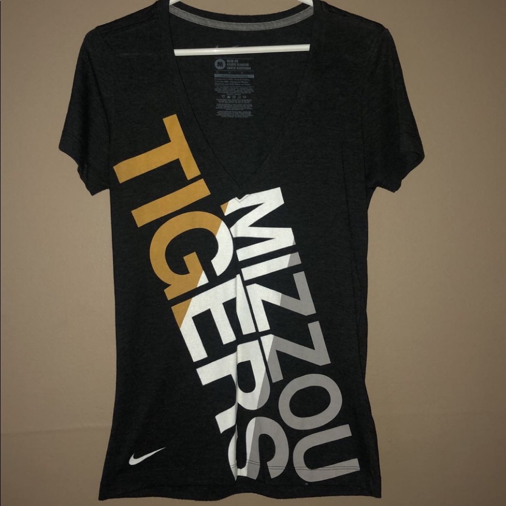 MU shirt